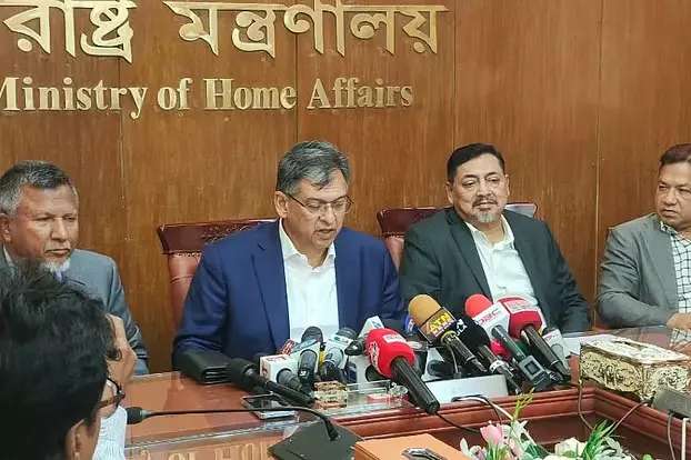 ৪৯তম বিসিএসে বাদ পড়া ৪৬ জনের নিয়োগের প্রজ্ঞাপন সোমবার: স্বরাষ্ট্রমন্ত্রী